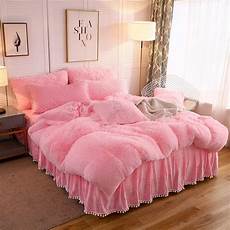 Comforter Bed