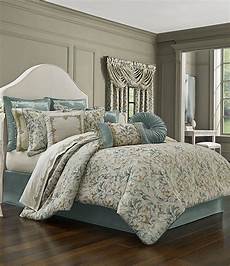 Comforter Bed